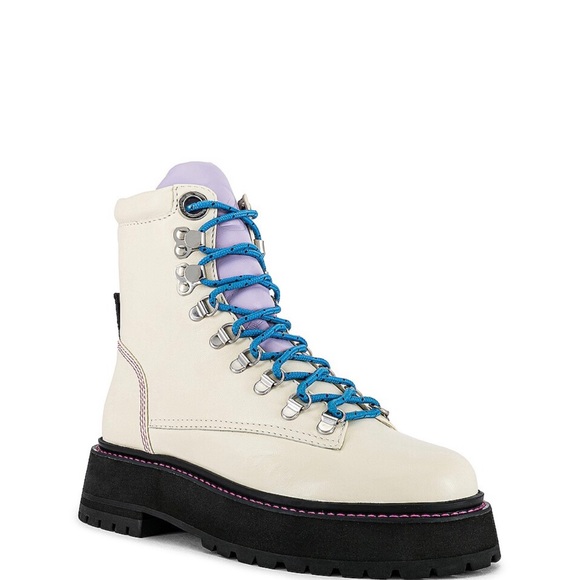 NWOB Larrodue Jordan Boot in Ivory Violet - Picture 6 of 15